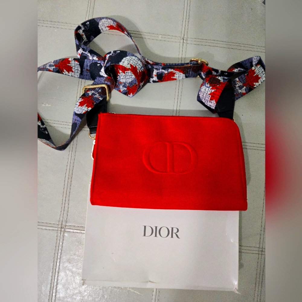 •* FLASH SALE*Dior Beaute Cosmetic bag/Clutch